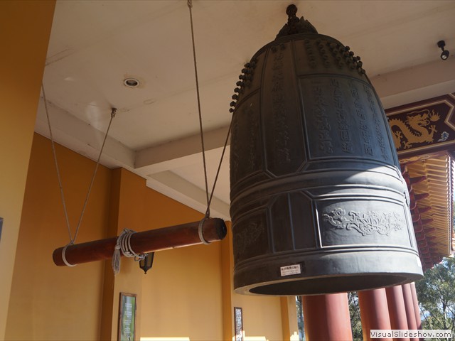 The bell at Nan Tien Temple...